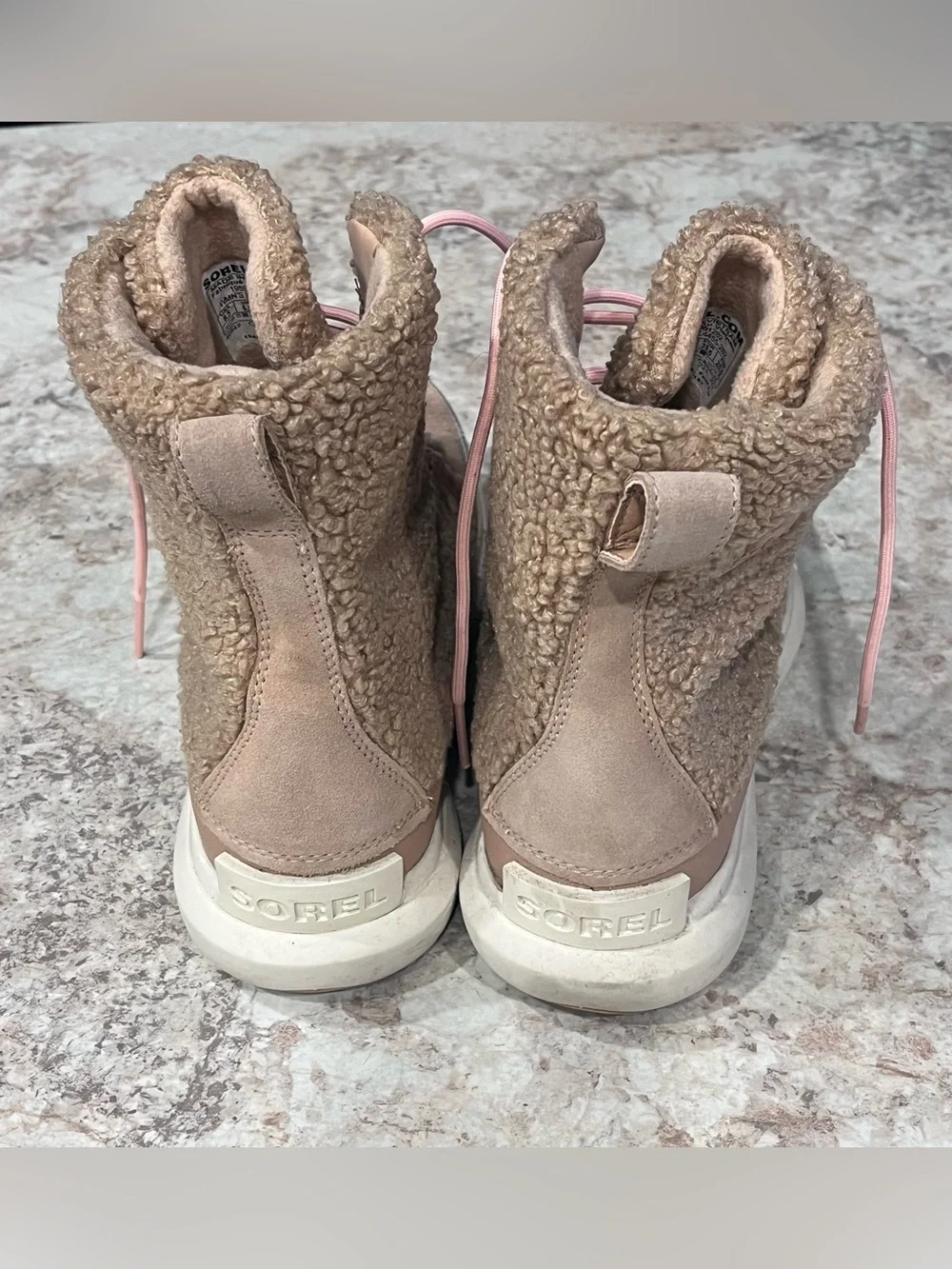 Sorel Explorer II Joan Cozy Boot in Nova Sand Women Sz 8.5